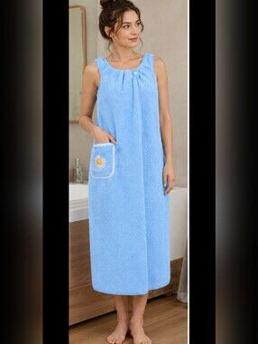 SPA WRAP BATH TOWEL Baby Blue With Daisy Pocket ONE SIZE snaps BRAND NEW